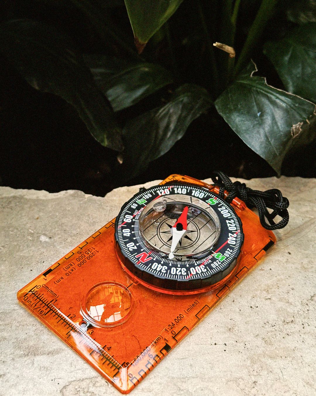 Brújula para Cartografia y Senderismo