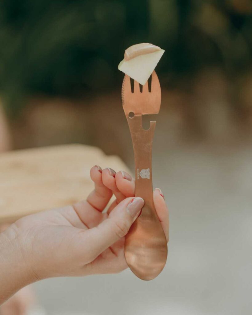 Foto de un tenedor multifuncional